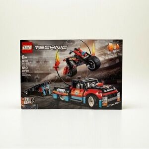 New in Box LEGO Technic Stunt Show Truck & Bike Set 42106